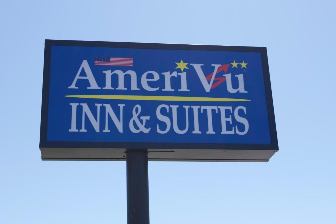 Amerivu Inn And Suites Shawano Wi エクステリア 写真