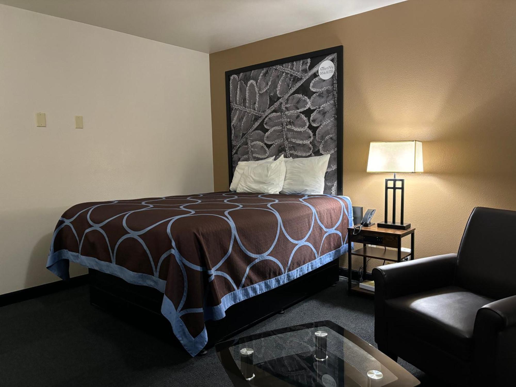 Amerivu Inn And Suites Shawano Wi エクステリア 写真